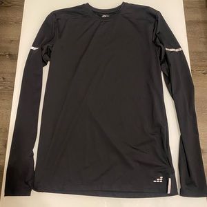 gray long sleeve athletic tshirt